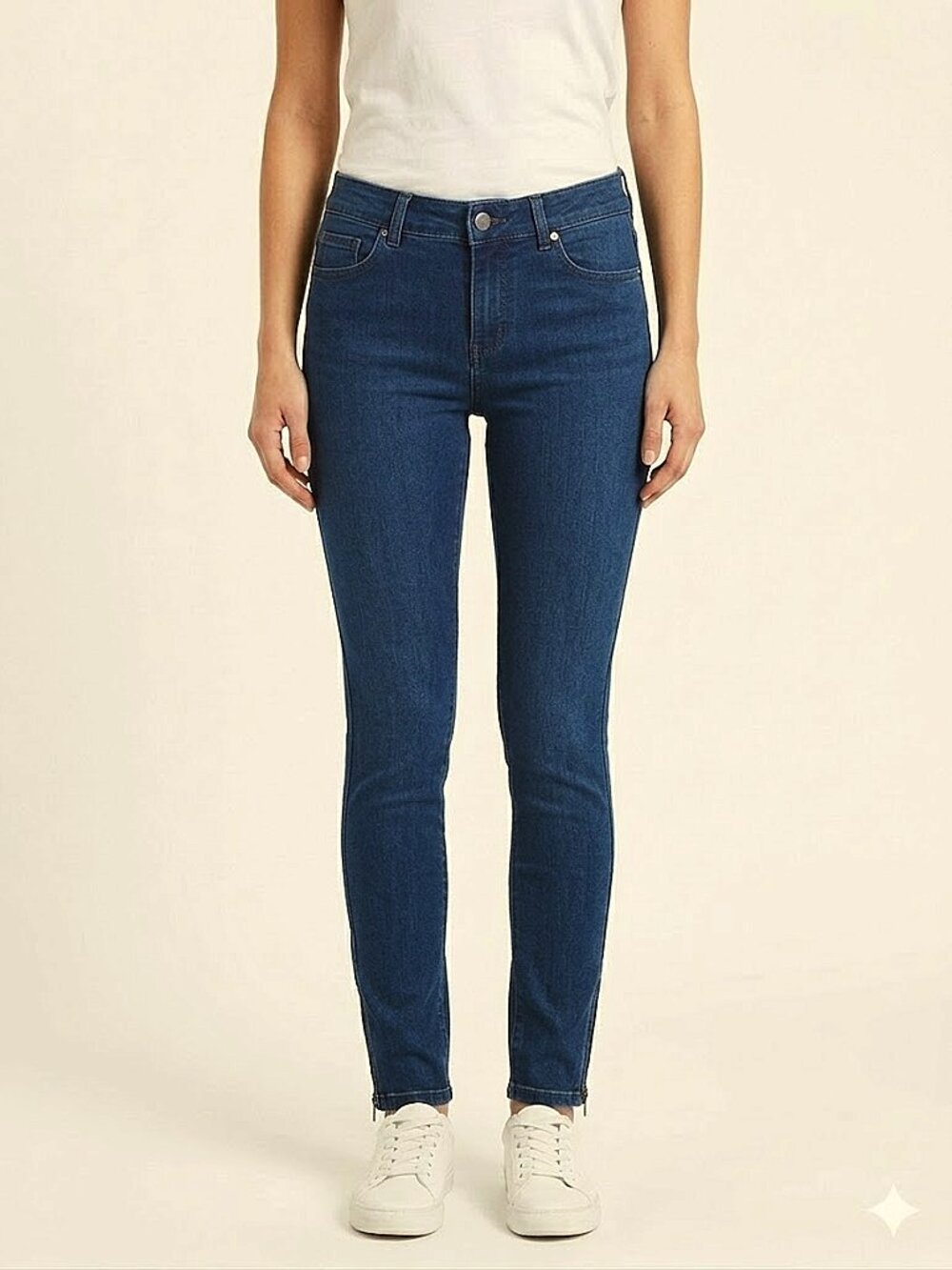 Groggy Lightweight Darkwash Skinny Jean NEW- Sz. 5/Sm
